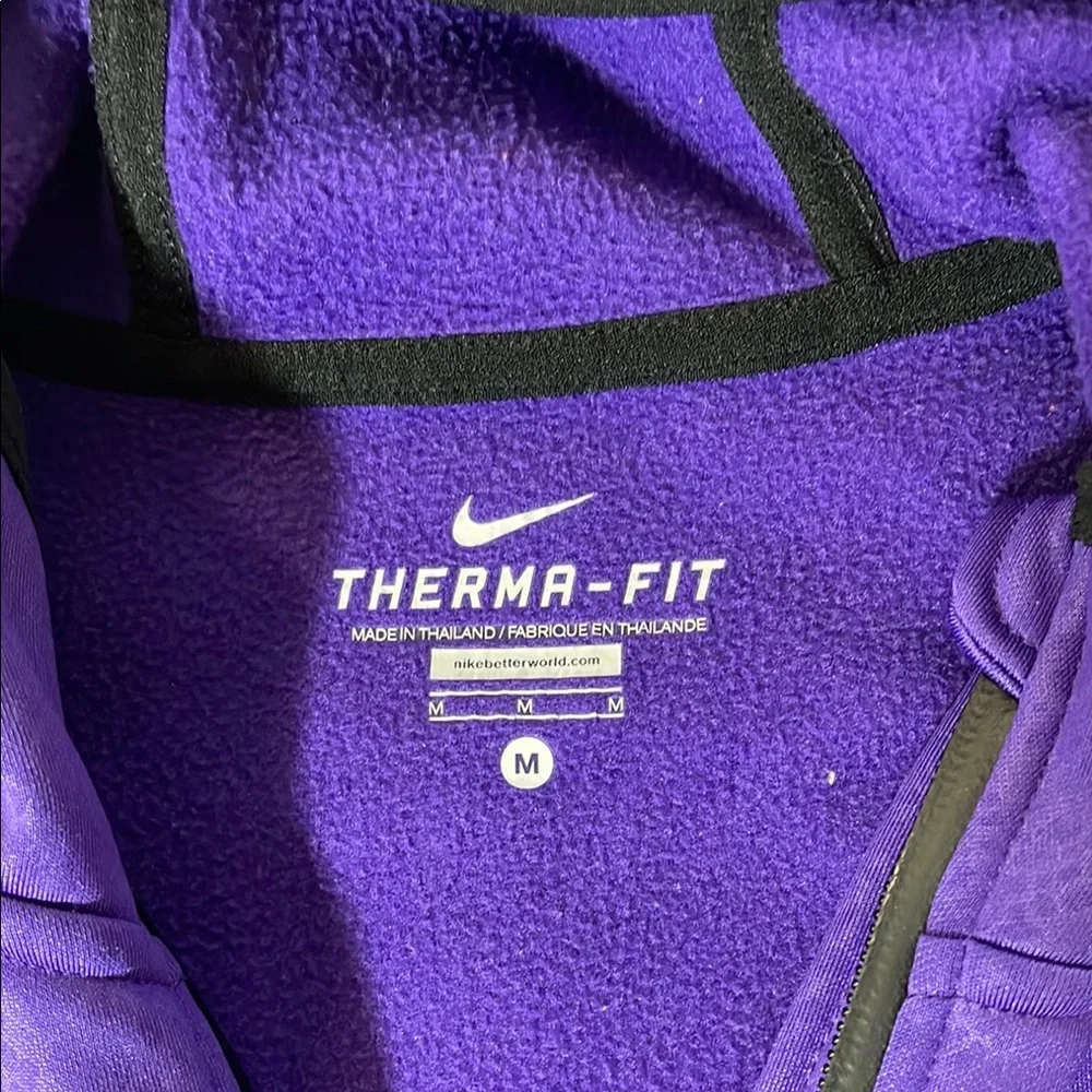 Nike Therma-Fit Jacket in Deep Purple - Picture 2 of 8
